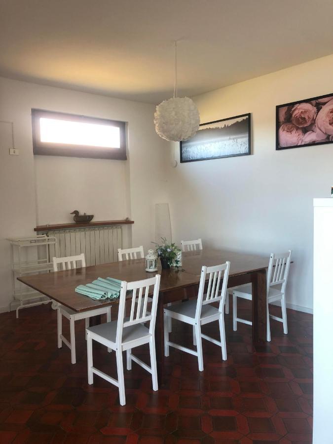 Casa Gaiani Villetta In Riva Al Lago Vista Mozzafiato Varano Borghi Exterior foto