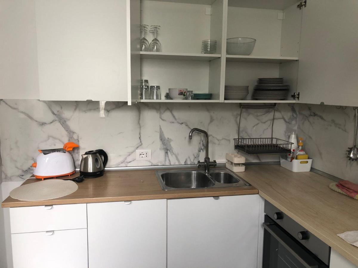 Casa Gaiani Villetta In Riva Al Lago Vista Mozzafiato Varano Borghi Exterior foto